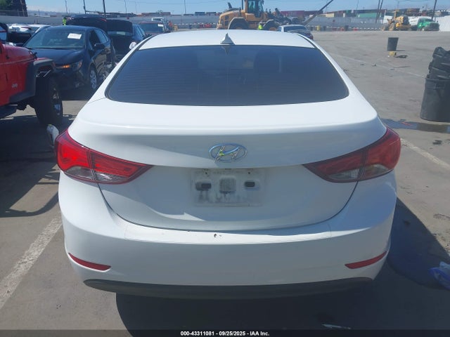 Hyundai dohc mpi nu 2016 5NPDH4AE4GH758626 Image 16