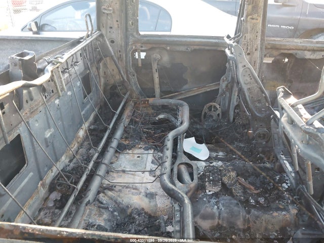 Aukcja sprzedaży 2022 Ram 1500 Classic Tradesman  4x4 5'7 Box, vin: 3C6RR7KG9NG375542, numer aukcji: 43311095