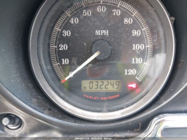 2011 HARLEY-DAVIDSON FLHTCUTG 1HD1MAM12BB856164 Photo 6