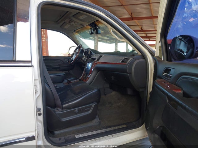 2008 CADILLAC ESCALADE 1GYEC63808R114602 Photo 4