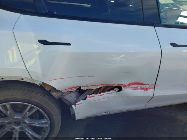 2023 TESLA MODEL Y 7SAYGAEE0PF853618 Photo 5