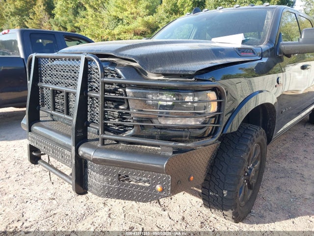 3C6UR5TL1NG214838 RAM 2500 Limited 4x4 6&#039;4 Box
