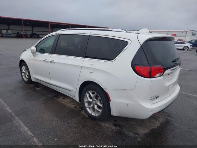 Продажа на аукционе авто 2019 Chrysler Pacifica 35th Anniversary Touring L Plus, vin: 2C4RC1EG7KR746254, номер лота: 43311304