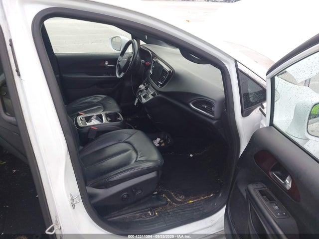 Продажа на аукционе авто 2019 Chrysler Pacifica 35th Anniversary Touring L Plus, vin: 2C4RC1EG7KR746254, номер лота: 43311304
