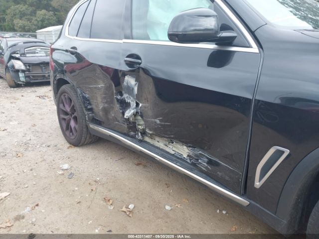 2021 BMW X5 5UXCR6C03M9E34529 Photo 5