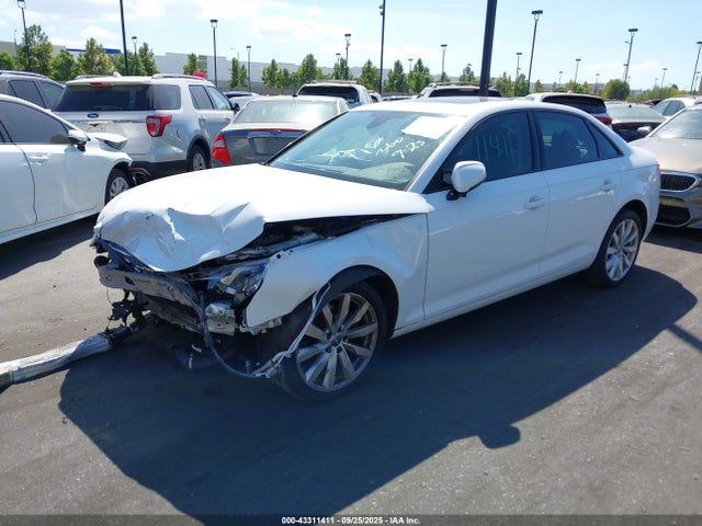2017 AUDI A4 WAUGMAF4XHA175099 Photo 1
