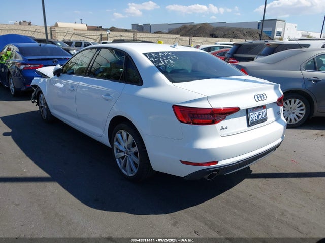 2017 AUDI A4 WAUGMAF4XHA175099 Photo 2