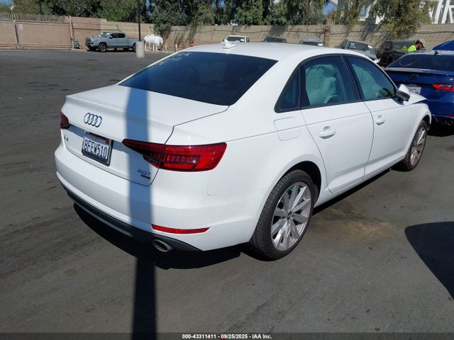 2017 AUDI A4 WAUGMAF4XHA175099 Photo 3