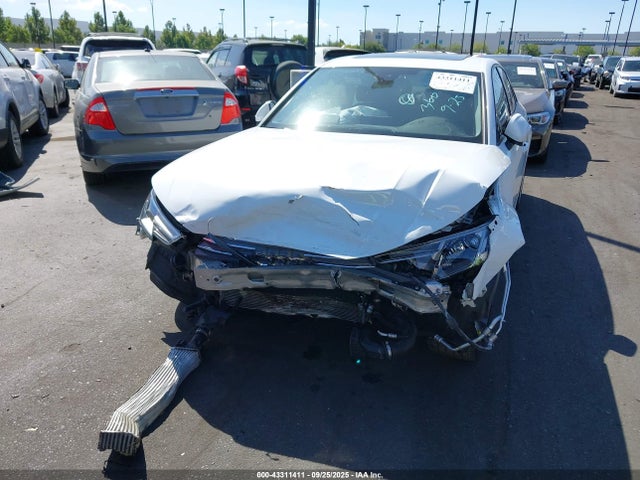 2017 AUDI A4 WAUGMAF4XHA175099 Photo 5