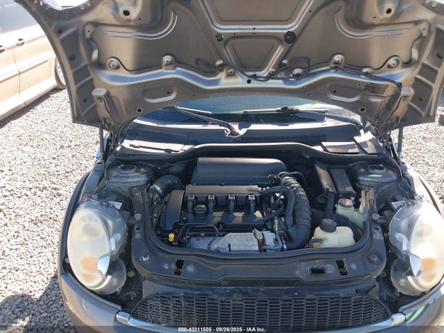 2008 MINI COOPER S CLUBMAN WMWMM33578TP88037 Photo 9