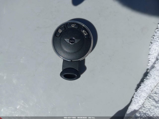 2008 MINI COOPER S CLUBMAN WMWMM33578TP88037 Photo 10