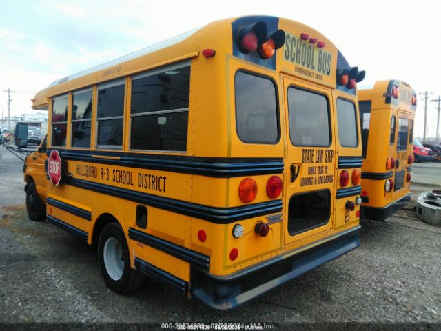 2003 FORD E-350 CUTAWAY 1FDWE35F53HB85867 Photo 2