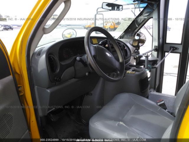 2003 FORD E-350 CUTAWAY 1FDWE35F53HB85867 Photo 4