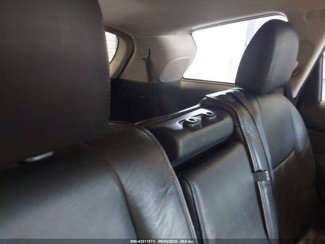 Infiniti 2014 2014 5N1CL0MN8EC518238 Image 13