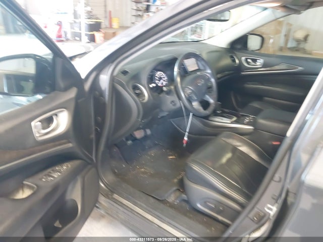 Infiniti 2014 2014 5N1CL0MN8EC518238 Image 14