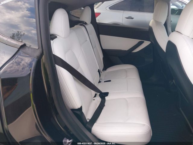 2021 TESLA MODEL Y 5YJYGDEFXMF124612 Photo 7