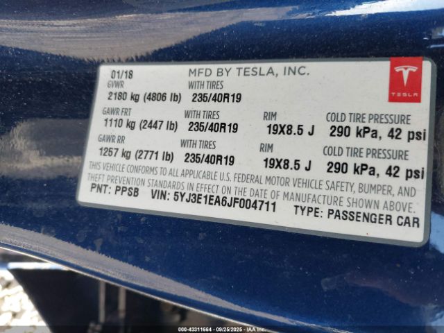 2018 TESLA MODEL 3 5YJ3E1EA6JF004711 Photo 8