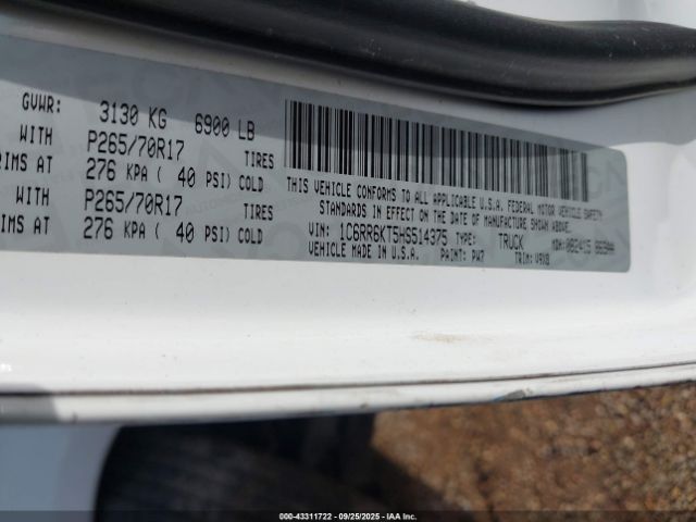 2017 RAM 1500 1C6RR6KT5HS514375 Photo 8