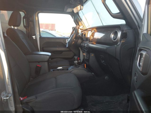 2018 JEEP WRANGLER UNLIMITED 1C4HJXEG8JW238868 Photo 4