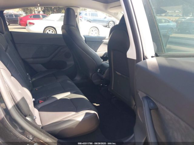 2025 TESLA MODEL Y 7SAYGDEE7SF259263 Photo 7