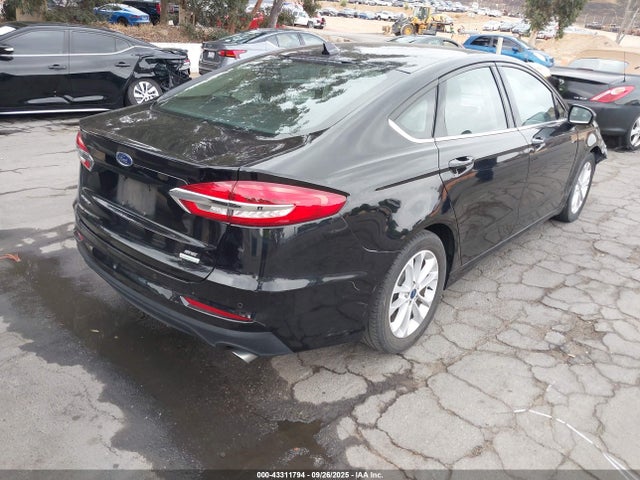 Ford 2019 2019 3FA6P0HDXKR262047 Image 4