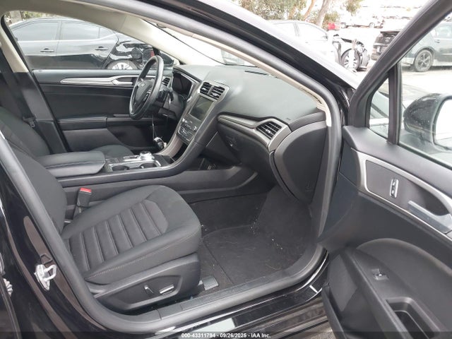 Ford 2019 2019 3FA6P0HDXKR262047 Image 5