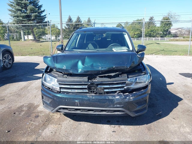 Продаж на аукціоні авто 2018 Volkswagen Tiguan 2.0t S, vin: 3VV0B7AX9JM112536, номер лоту: 43311818