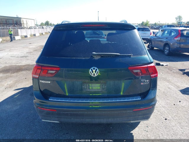 Продаж на аукціоні авто 2018 Volkswagen Tiguan 2.0t S, vin: 3VV0B7AX9JM112536, номер лоту: 43311818