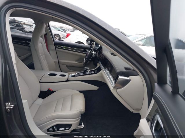 2018 PORSCHE PANAMERA WP0AB2A71JL133016 Photo 4