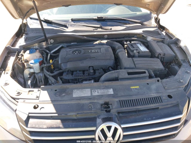 Volkswagen 2015 2015 1VWBT7A3XFC038468 Image 10