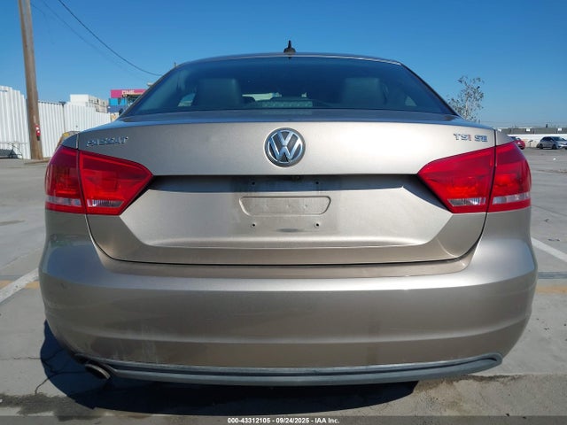 Volkswagen 2015 2015 1VWBT7A3XFC038468 Image 16