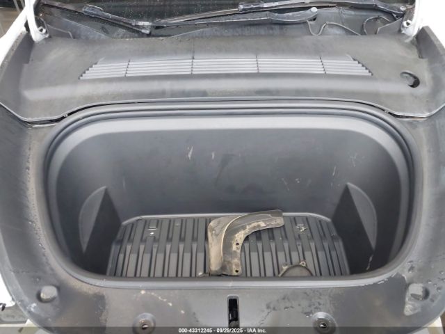 2021 TESLA MODEL Y 5YJYGDEF7MF268781 Photo 9