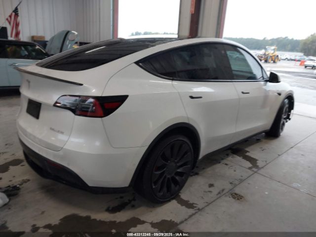 2021 TESLA MODEL Y 5YJYGDEF7MF268781 Photo 3