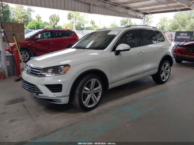 2016 VOLKSWAGEN TOUAREG WVGEF9BP5GD002473 Photo 1