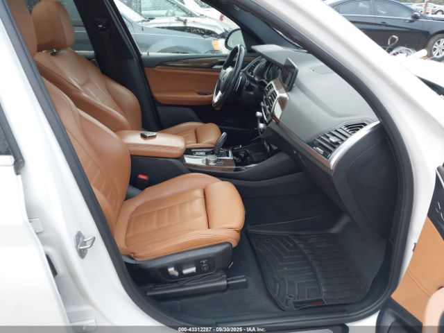 2018 BMW X3 5UXTR9C58JLD72802 Photo 4