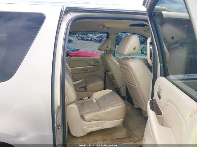 2008 CADILLAC ESCALADE ESV 1GYFK66858R216528 Photo 7