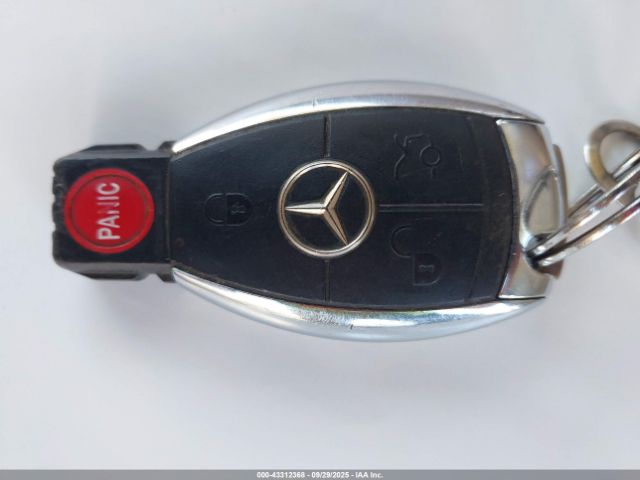 2007 MERCEDES-BENZ CLK 550 WDBTK72F47F223553 Photo 10