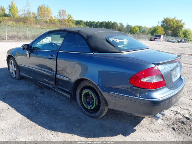 2007 MERCEDES-BENZ CLK 550 WDBTK72F47F223553 Photo 2