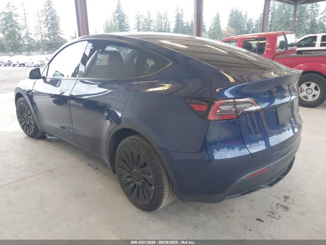 2023 TESLA MODEL Y 7SAYGDEE2PF965905 Photo 2