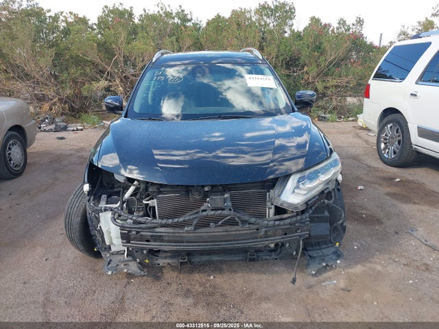 Nissan 2017 2017 5N1AT2MT1HC780124 Image 12