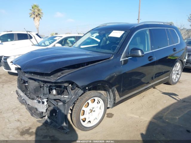 2025 BMW X7 5UX23EM01S9X15860 Photo 1