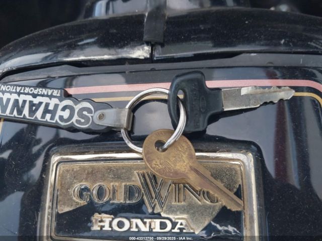 1982 HONDA GL1100 1HFSC0207CA206594 Photo 10