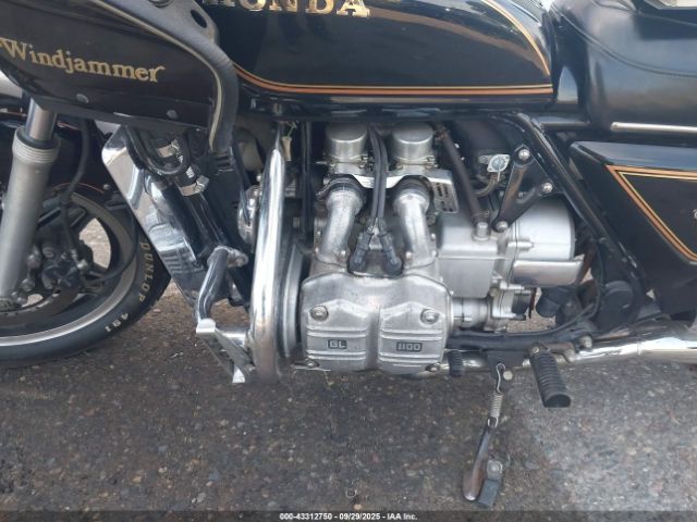 1982 HONDA GL1100 1HFSC0207CA206594 Photo 8