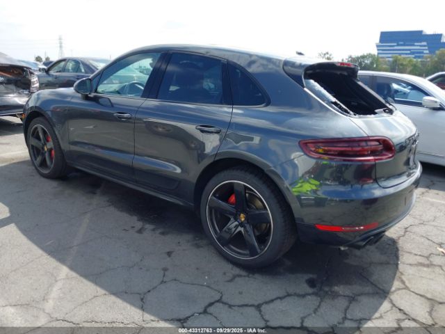 2017 PORSCHE MACAN WP1AG2A53HLB50392 Photo 2