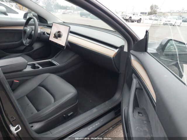 2023 TESLA MODEL 3 5YJ3E1EA1PF706735 Photo 4