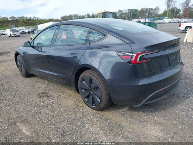 2025 TESLA MODEL 3 5YJ3E1EA3SF987297 Photo 2