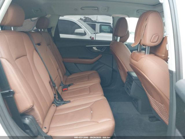 2023 AUDI Q7 WA1ACBF7XPD021639 Photo 7