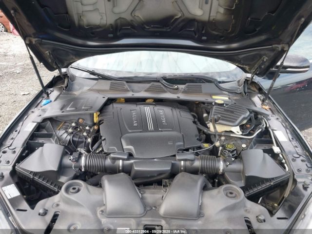 2011 JAGUAR XJ SAJWA2GB8BLV12313 Photo 9