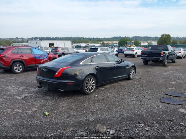 2011 JAGUAR XJ SAJWA2GB8BLV12313 Photo 3