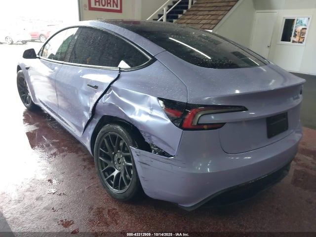 2025 TESLA MODEL 3 5YJ3E1EA0SF044591 Photo 2